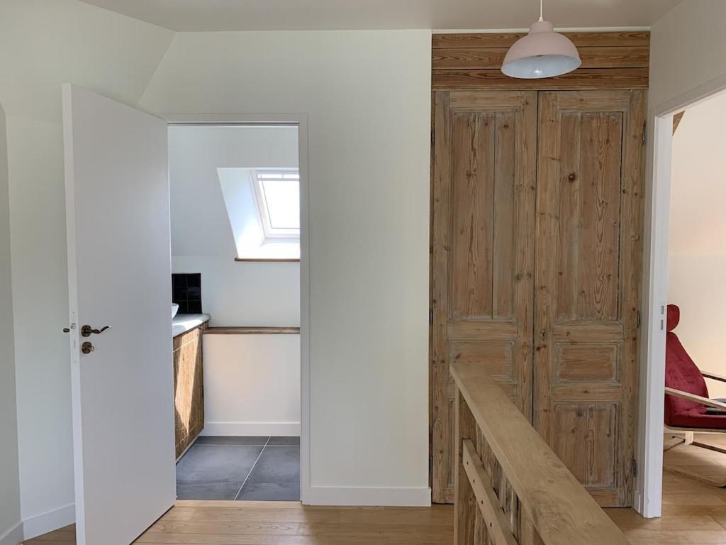 Charmante Maison De Campagne En Pierres Et Bois Sartilly-Baie-Bocage Екстериор снимка